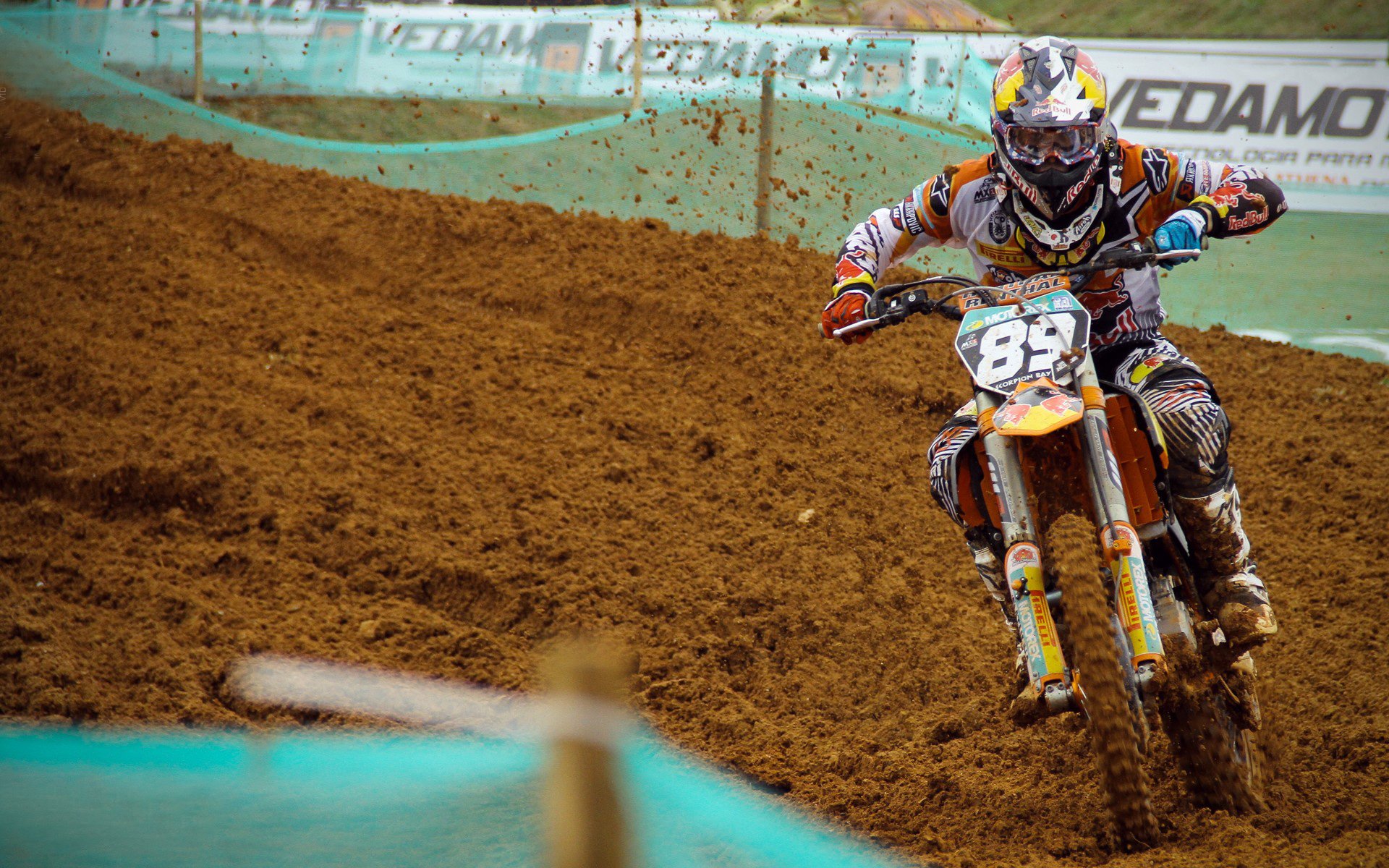 西班牙青年队在欧洲青年赛中表现出色，未来可期